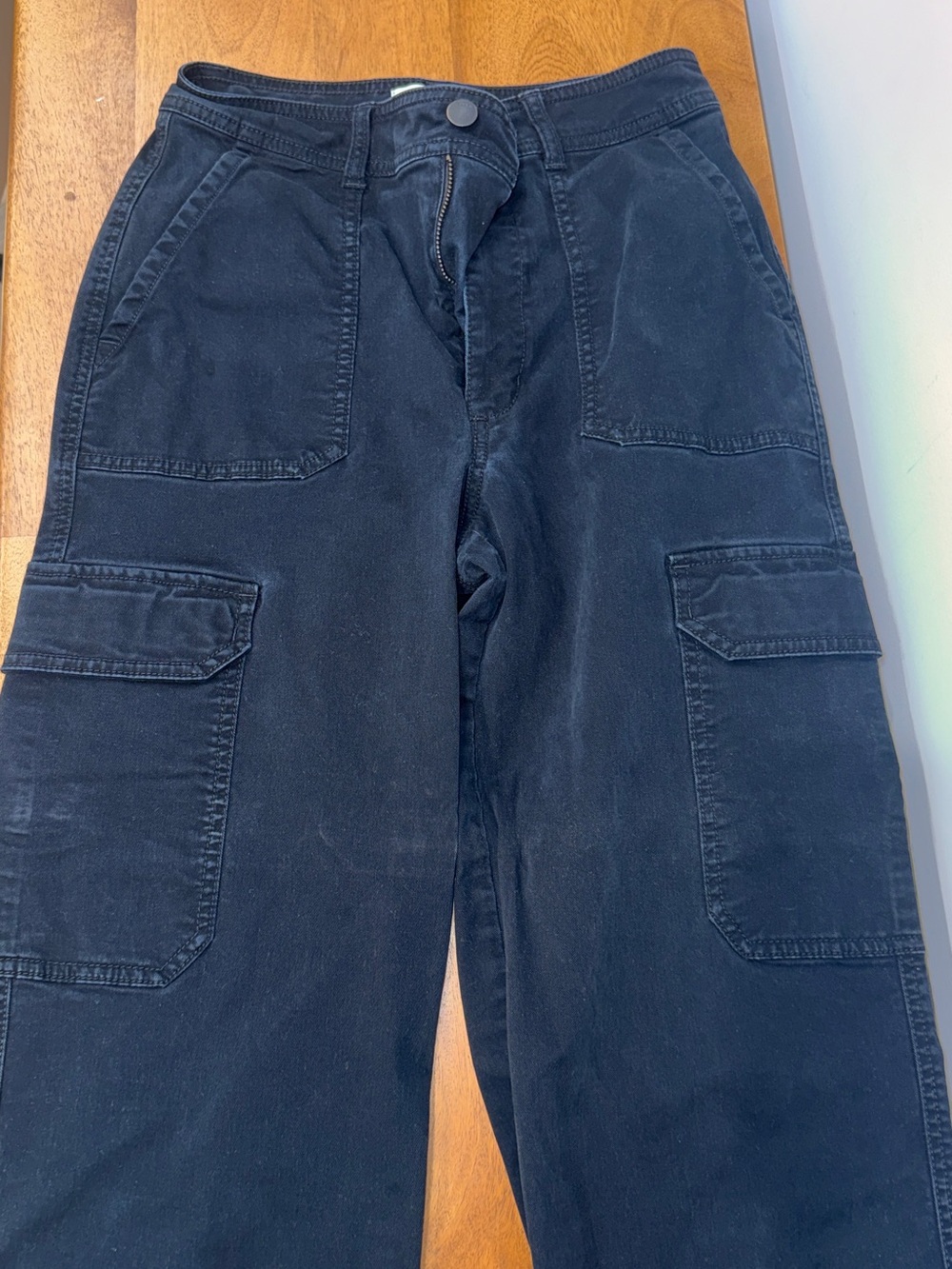 Woman Black Cargo Pants - Classic Utility Style